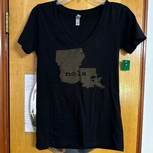 NOLA New Orleans Louisiana LA black gold top L fits like S M